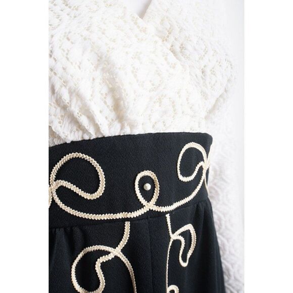 Vintage Womens Hostess Maxi Dress XS S Empire waist Black White Lace Long Sleeve - Picture 3 of 6